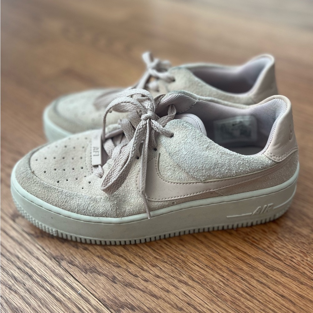 Nike Air Force 1 platform sneaker - Picture 3 of 8